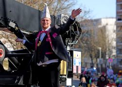 Rosenmontag In Jena Farbe Und Frohsinn Erlebte Winzerla 20